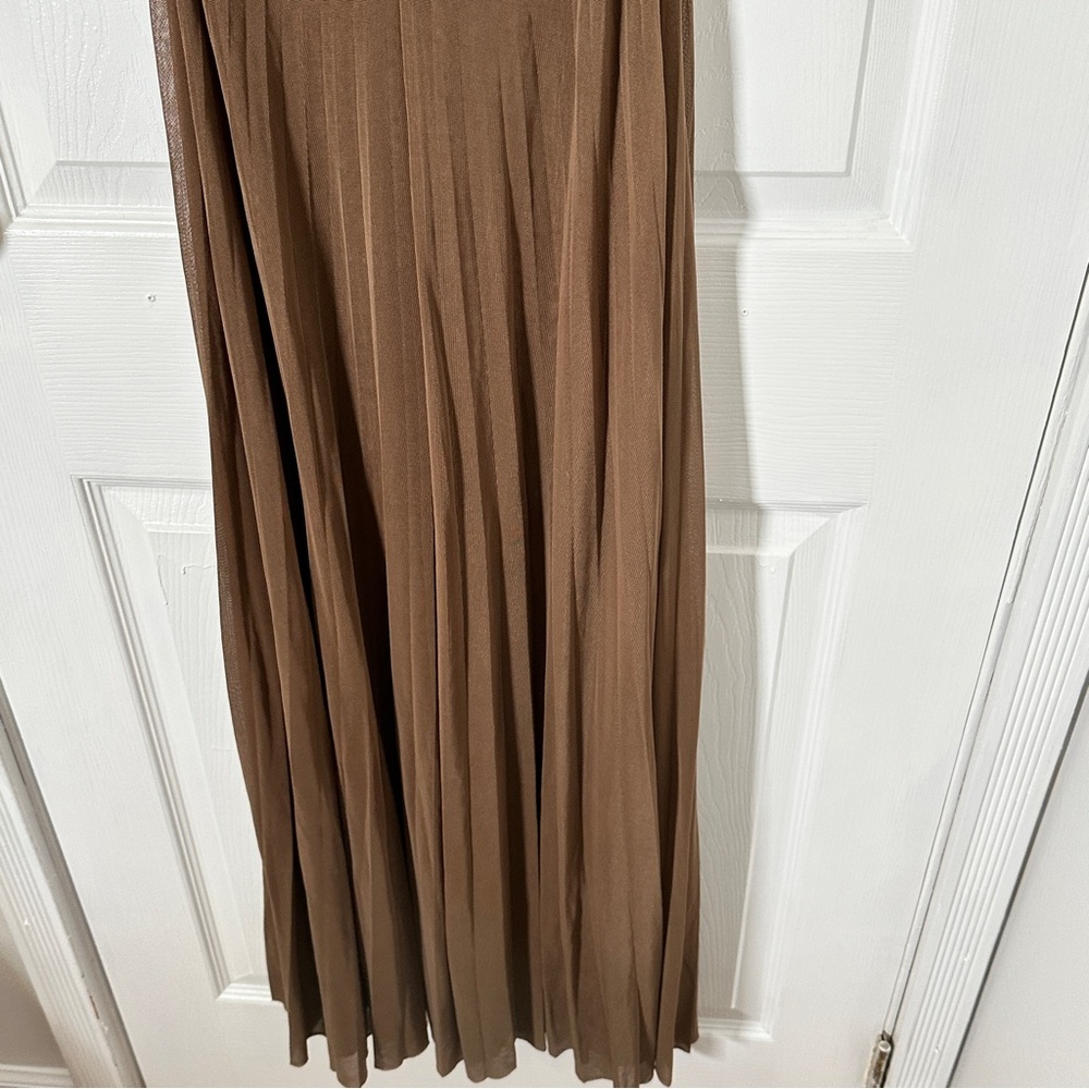 NWT Vince High Neck Pleated Dress - Picture 11 of 12